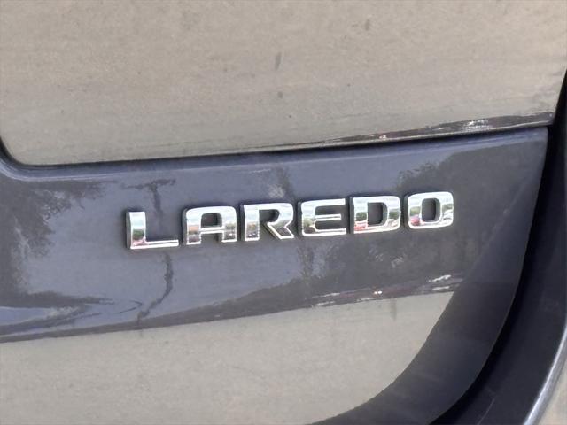 Photo of 2023 Baltic Gray Metallic Clearcoat Jeep Grand Cherokee L