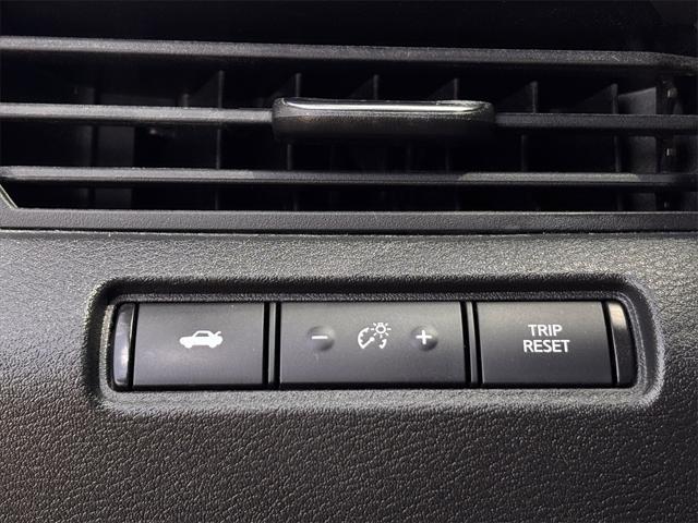 Photo of 2023 Brilliant Silver Metallic Nissan Altima