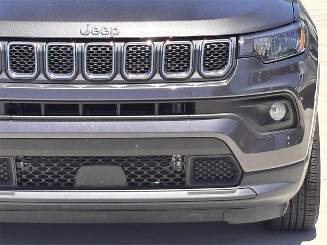 Photo of 2024 Sting-Gray Clearcoat Jeep Compass