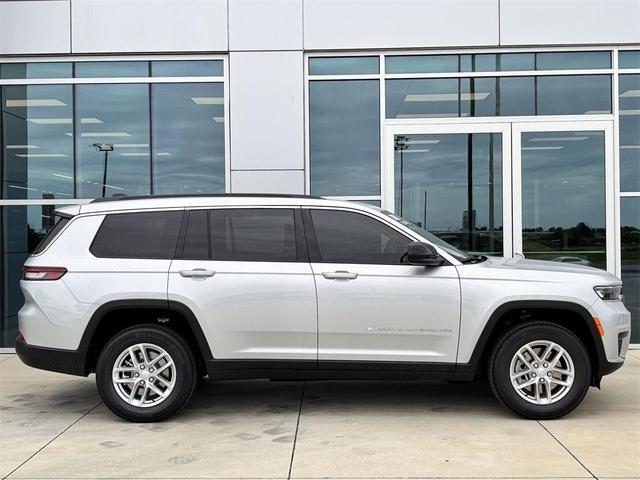 Photo of 2025 Silver Zynith Jeep Grand Cherokee L