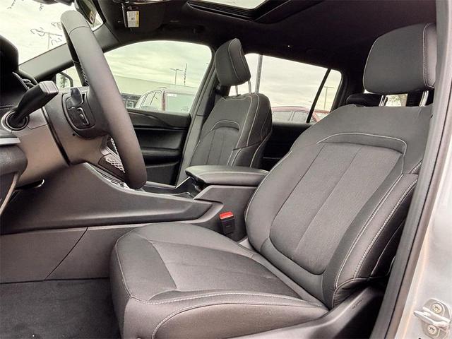 Photo of 2025 Silver Zynith Jeep Grand Cherokee L