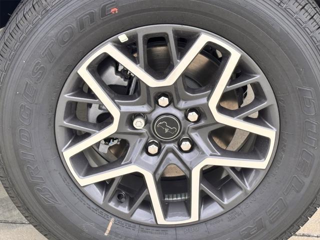 Photo of 2025 Bright White Clearcoat Jeep Wrangler