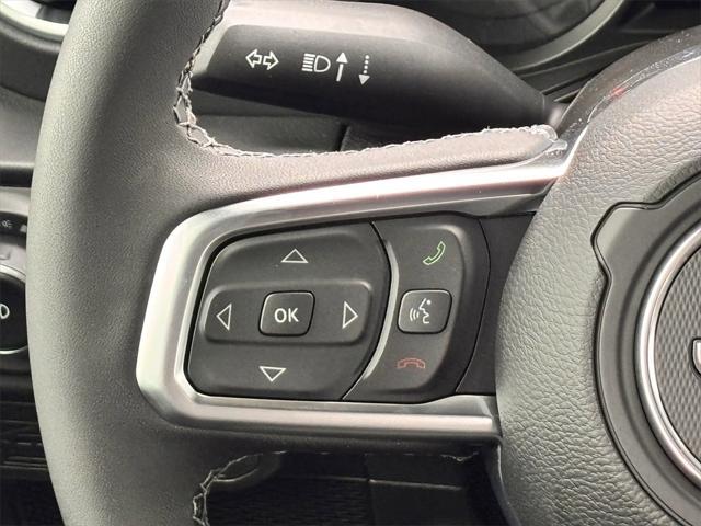 Photo of 2025 Bright White Clearcoat Jeep Wrangler