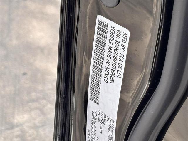 Photo of 2025 Diamond Black Crystal Pearlcoat Jeep Compass