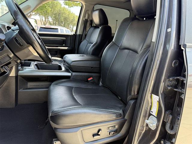 Photo of 2018 Granite Crystal Metallic Clearcoat RAM 2500
