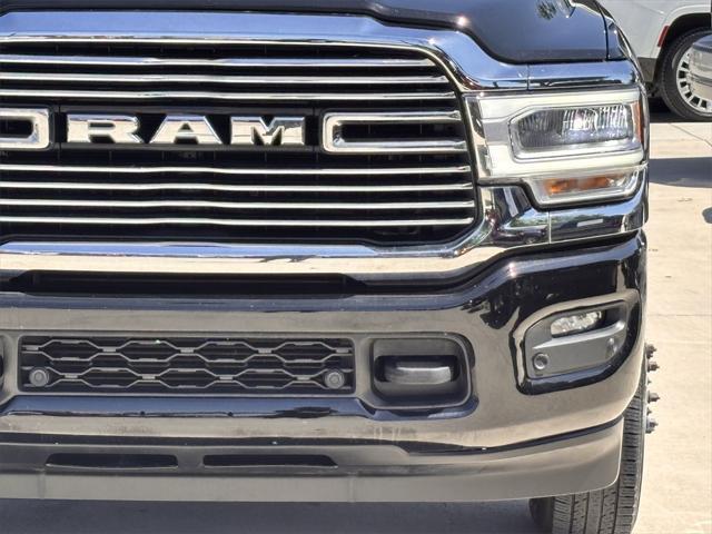 Photo of 2024 Diamond Black Crystal Pearlcoat RAM 3500