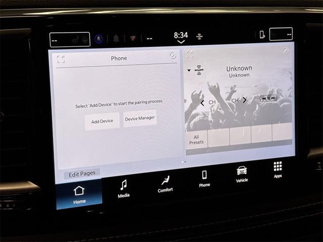 Photo of 2025 Diamond Black Crystal Pearlcoat Chrysler Pacifica