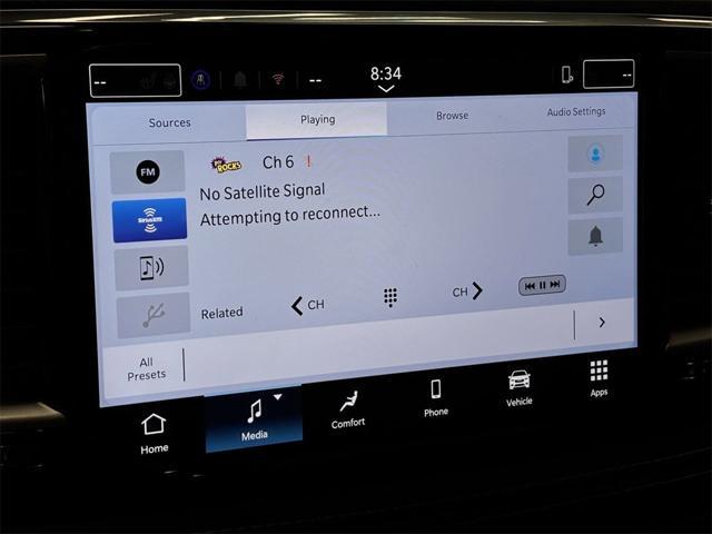 Photo of 2025 Diamond Black Crystal Pearlcoat Chrysler Pacifica