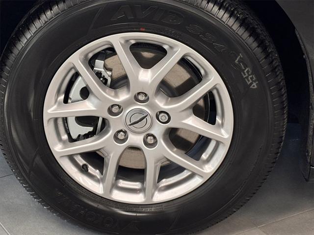 Photo of 2025 Diamond Black Crystal Pearlcoat Chrysler Pacifica