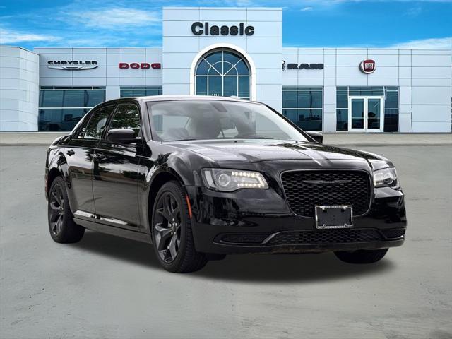 2023 Chrysler 300