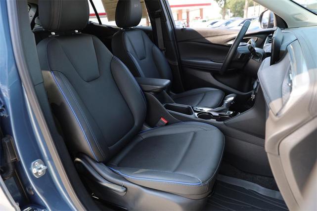 Photo of 2025 Ocean Blue Metallic Buick Encore GX