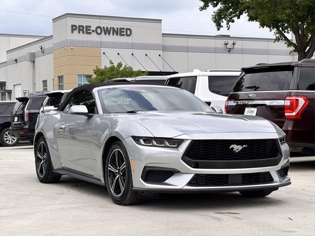 Photo of 2024 Silver Metallic Ford Mustang