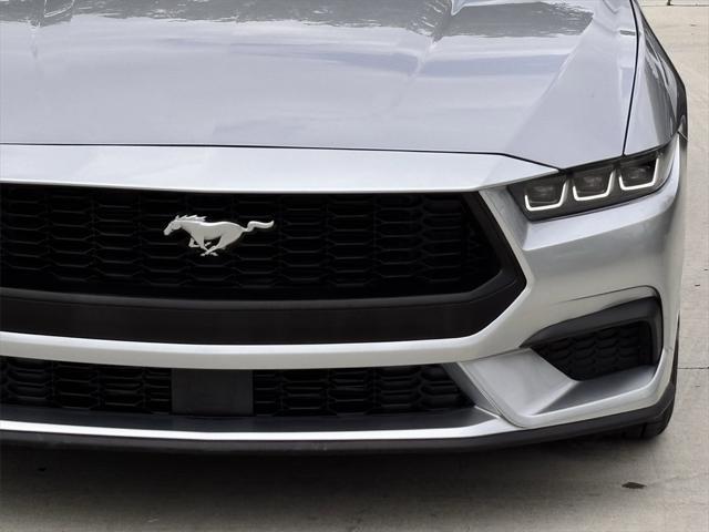 Photo of 2024 Silver Metallic Ford Mustang