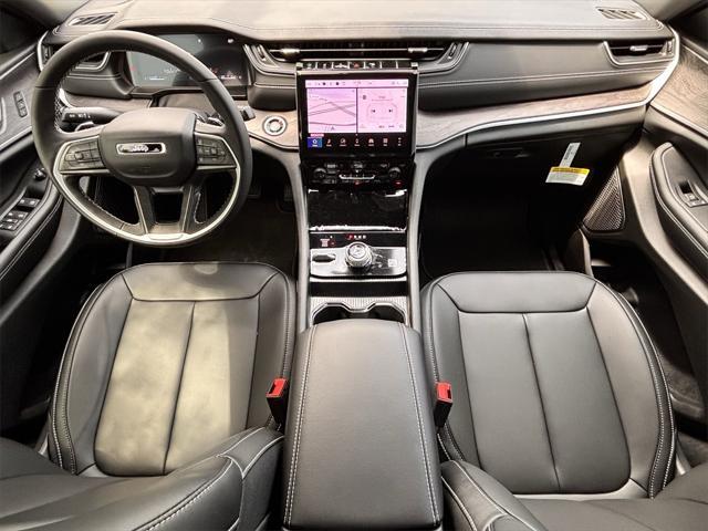 Photo of 2025 Velvet Red Pearlcoat Jeep Grand Cherokee L