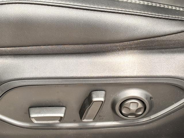 Photo of 2025 Velvet Red Pearlcoat Jeep Grand Cherokee L
