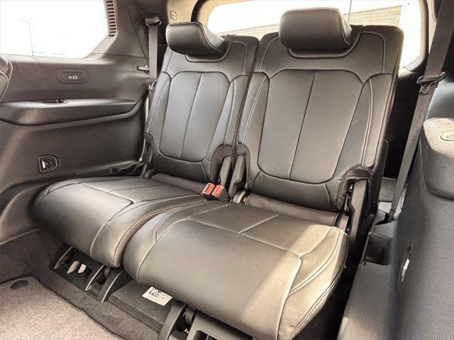 Photo of 2025 Velvet Red Pearlcoat Jeep Grand Cherokee L