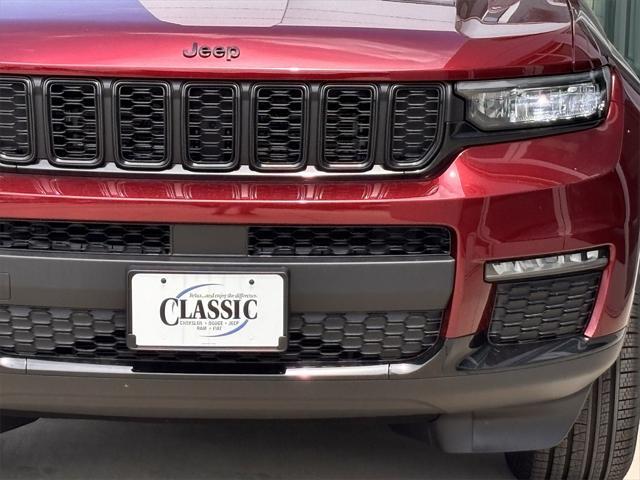 Photo of 2025 Velvet Red Pearlcoat Jeep Grand Cherokee L
