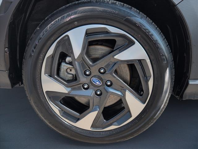 Photo of 2024 Crystal White Pearl Subaru Crosstrek