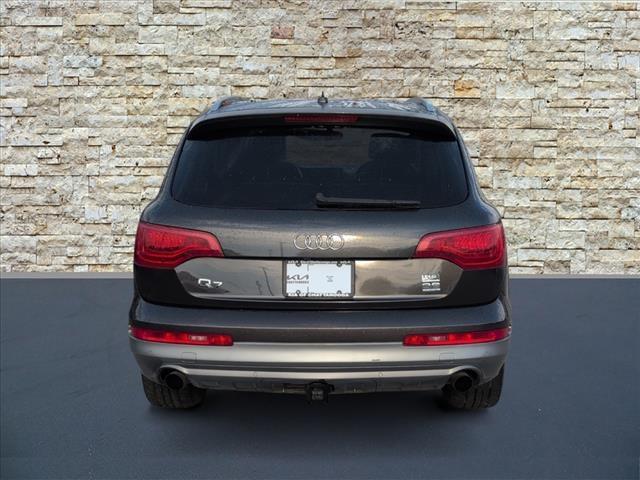 Photo of 2010 Graphite Gray Metallic Audi Q7