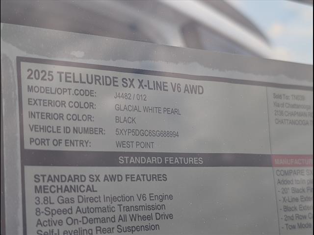 Photo of 2025 Glacial White Pearl Kia Telluride