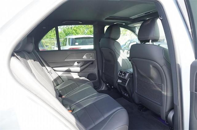 Photo of 2025 Silver Mercedes-Benz GLE 350