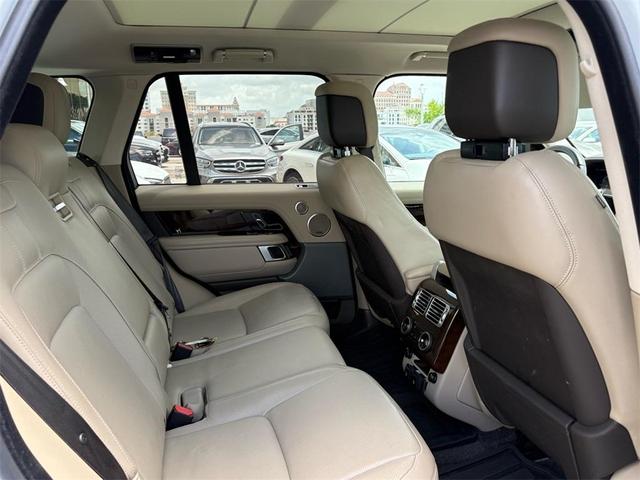 Photo of 2021 Fuji White Land Rover Range Rover