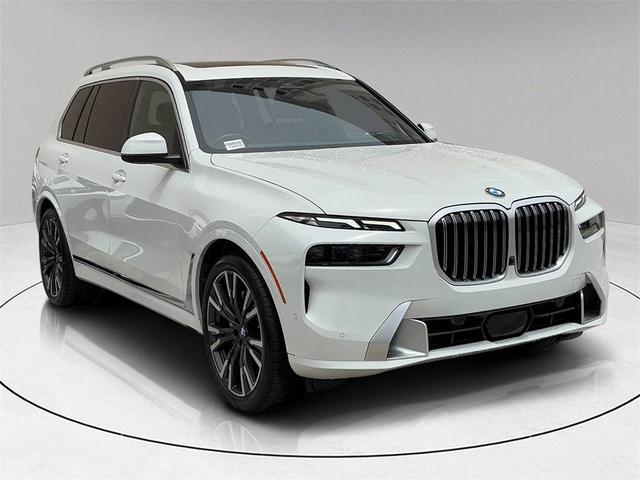 2023 BMW X7
