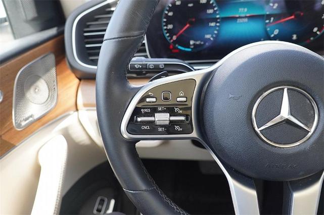 Photo of 2022 White Mercedes-Benz GLE 350