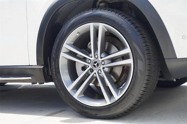 Photo of 2022 White Mercedes-Benz GLE 350