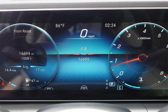 Photo of 2022 White Mercedes-Benz GLE 350