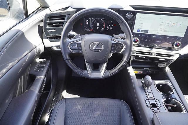Photo of 2023 Black Lexus RX 350