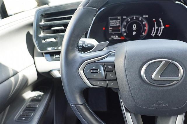 Photo of 2023 Black Lexus RX 350