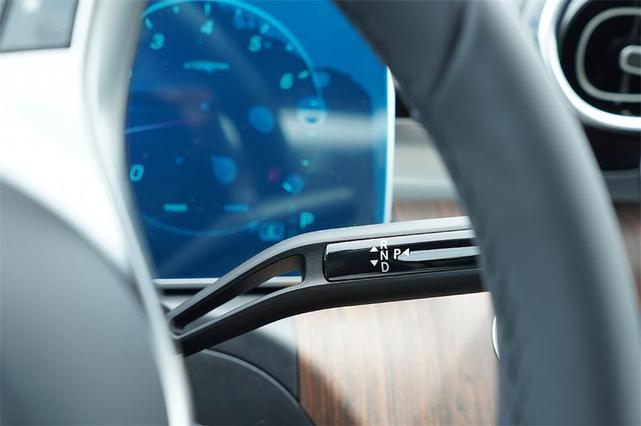 Photo of 2025 Silver Mercedes-Benz C-Class