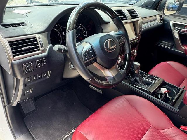 Photo of 2021 White Lexus GX 460