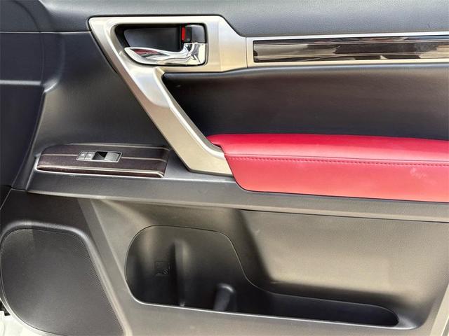 Photo of 2021 White Lexus GX 460