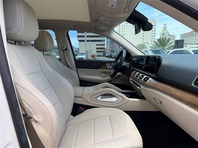 Photo of 2021 White Mercedes-Benz GLE 350