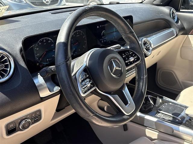 Photo of 2022 Midnight Black Mercedes-Benz GLB 250