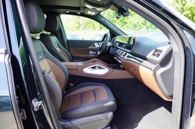 Photo of 2025 Green Mercedes-Benz AMG GLE 63