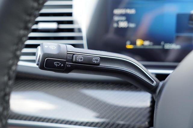 Photo of 2025 Green Mercedes-Benz AMG GLE 63