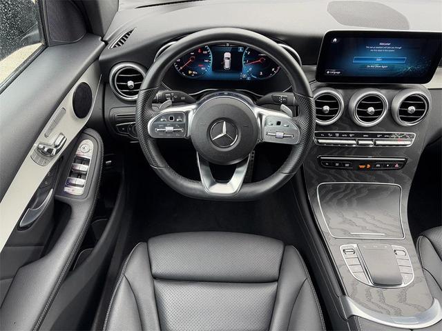 Photo of 2022 Black Mercedes-Benz GLC 300