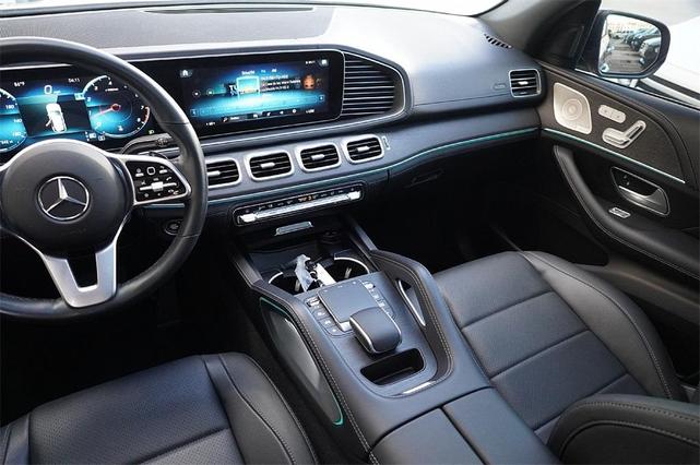 Photo of 2022 Silver Mercedes-Benz GLE 350