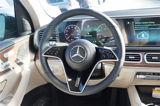Photo of 2025 Black Mercedes-Benz GLE 350