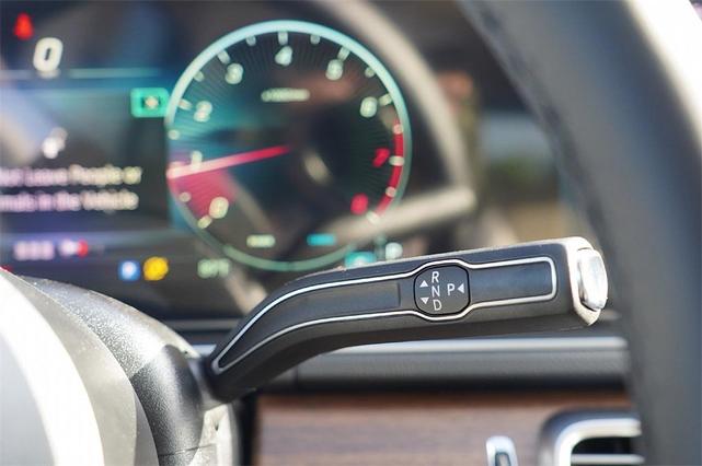 Photo of 2025 Black Mercedes-Benz GLE 350