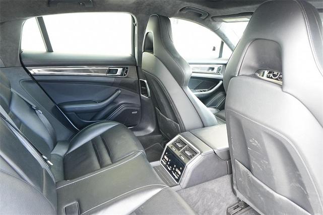 Photo of 2019 White Porsche Panamera