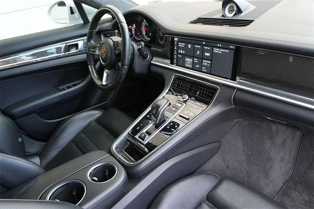 Photo of 2019 White Porsche Panamera