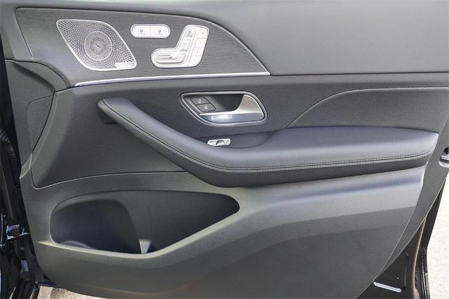 Photo of 2025 Black Mercedes-Benz GLE 350