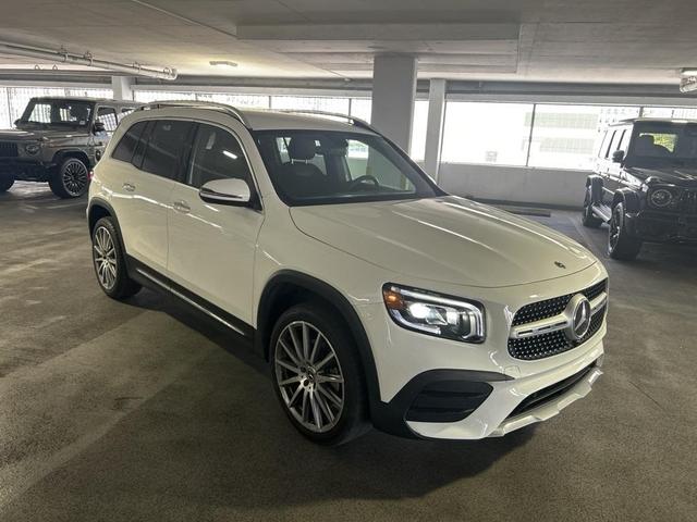 Photo of 2021 Polar White Mercedes-Benz GLB 250