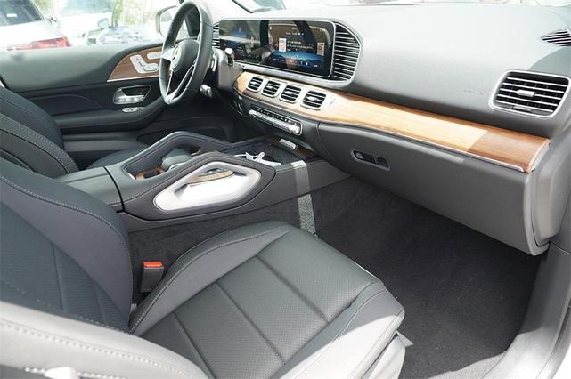 Photo of 2025 White Mercedes-Benz GLE 350