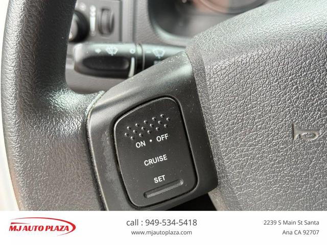 Photo of 2011 Bright White Clearcoat Dodge Dakota