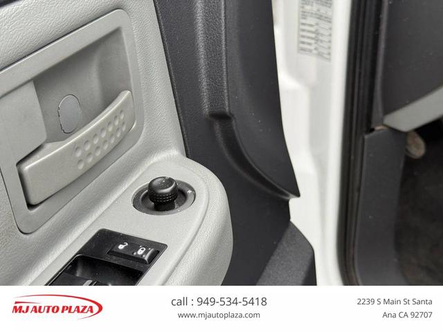 Photo of 2011 Bright White Clearcoat Dodge Dakota